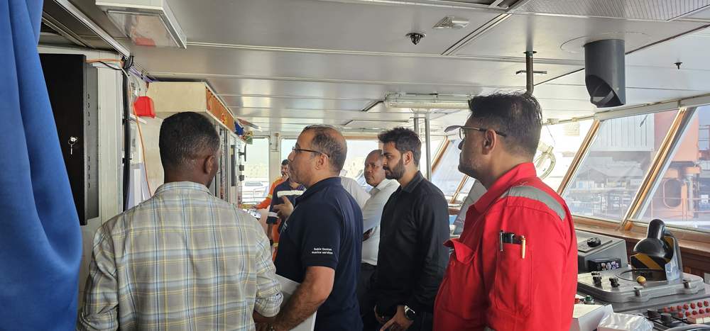 On-board inspection on a vessel's bridge